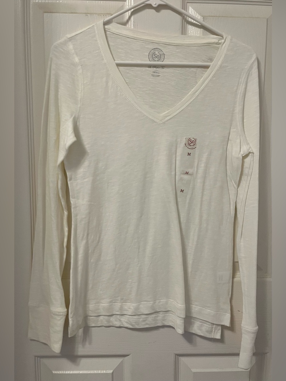 Women’s long sleeve top